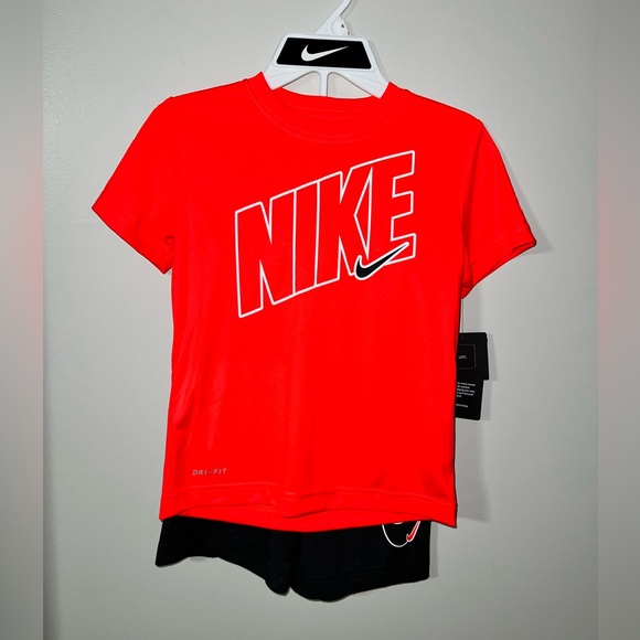Nike Boys 2 Piece Set Dri Fit 7 - Picture 9 of 9